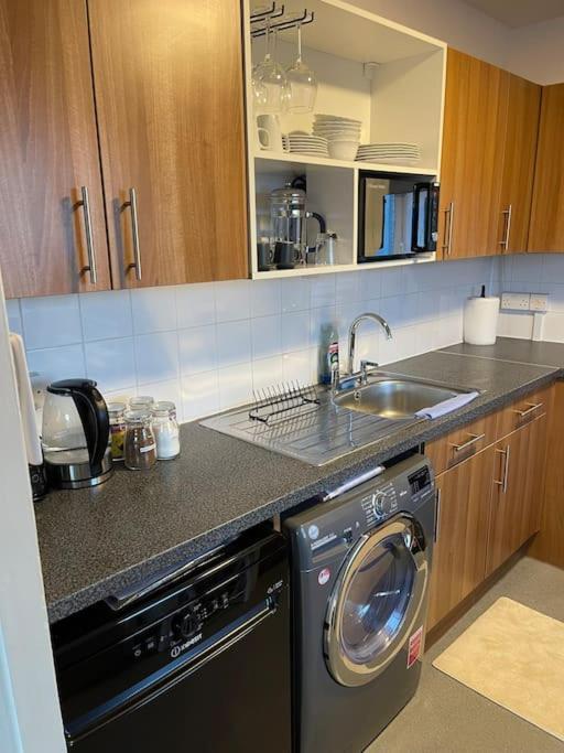 Self-Catering Fully Equipped Apartment In Vauxhall Londres Exterior foto