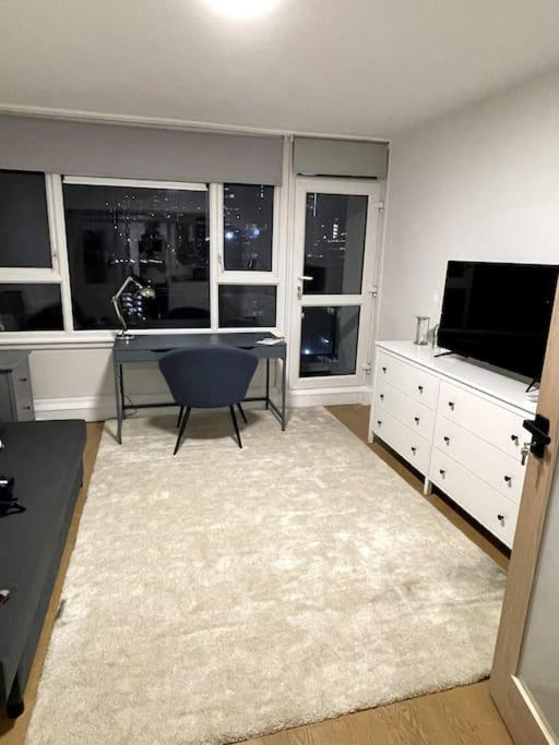 Self-Catering Fully Equipped Apartment In Vauxhall Londres Exterior foto