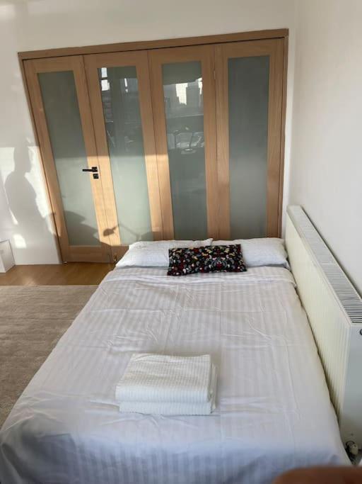 Self-Catering Fully Equipped Apartment In Vauxhall Londres Exterior foto
